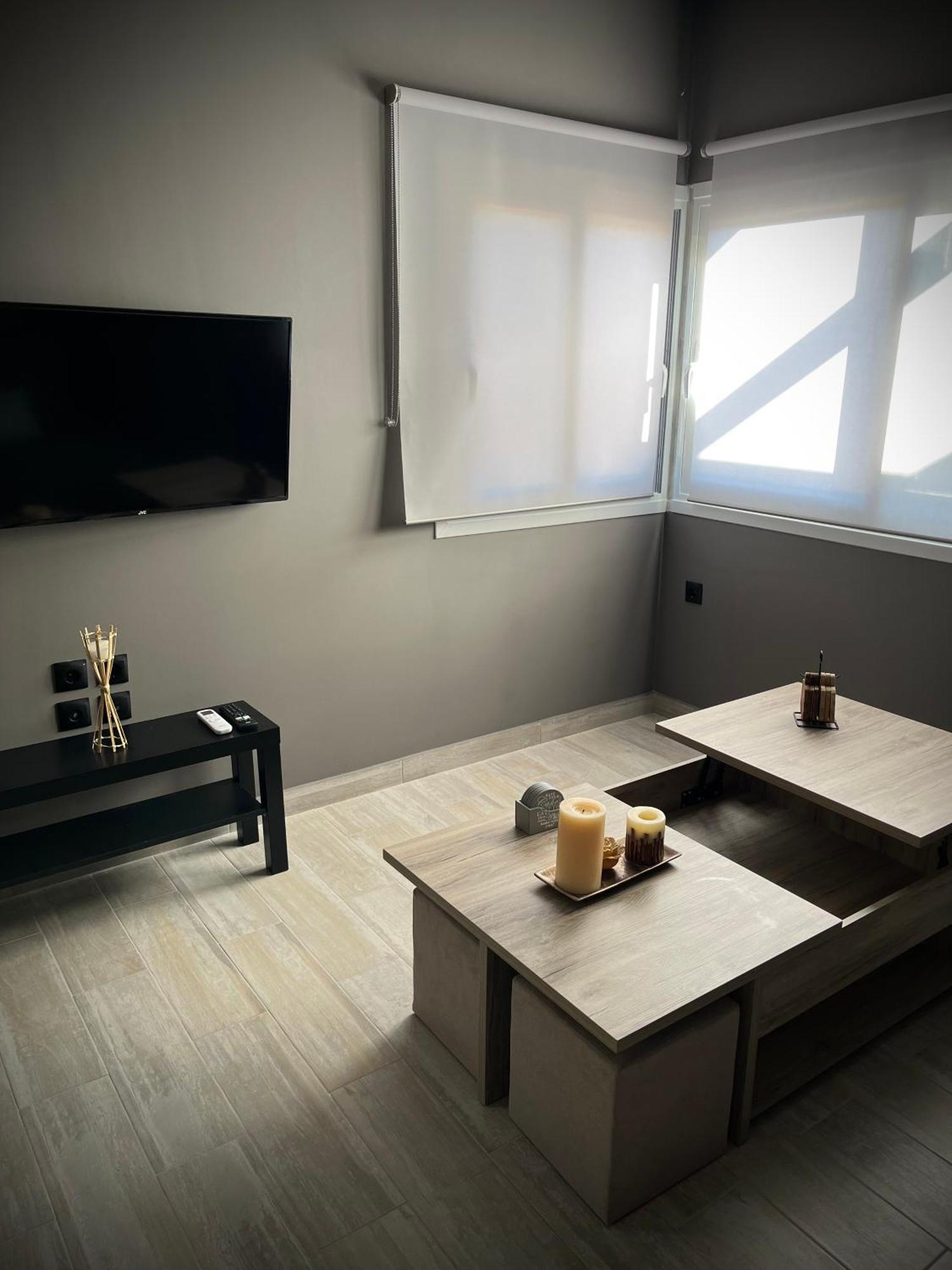 Joannas Airport Luxury Rooms Артеміда Екстер'єр фото