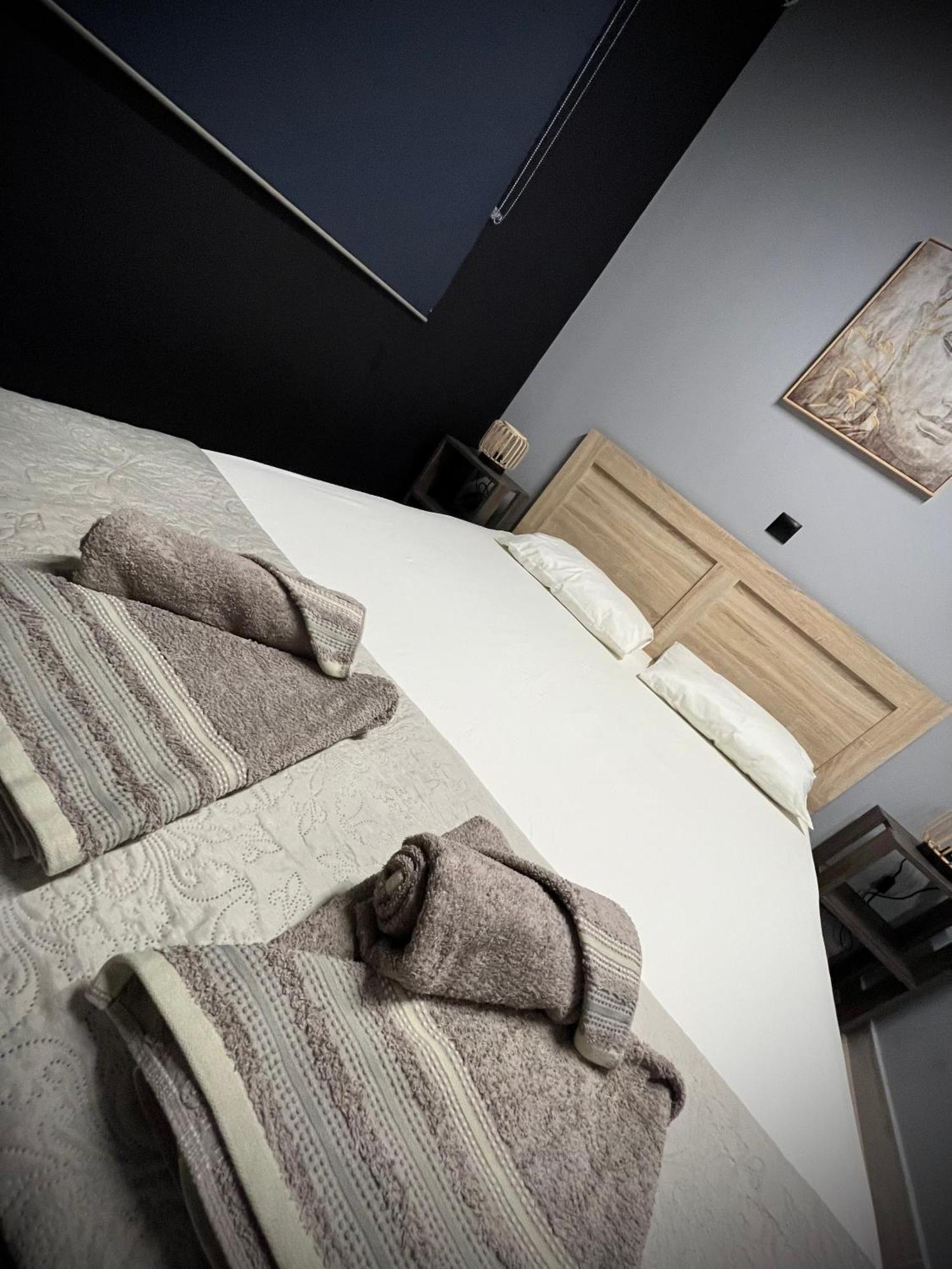 Joannas Airport Luxury Rooms Артеміда Екстер'єр фото