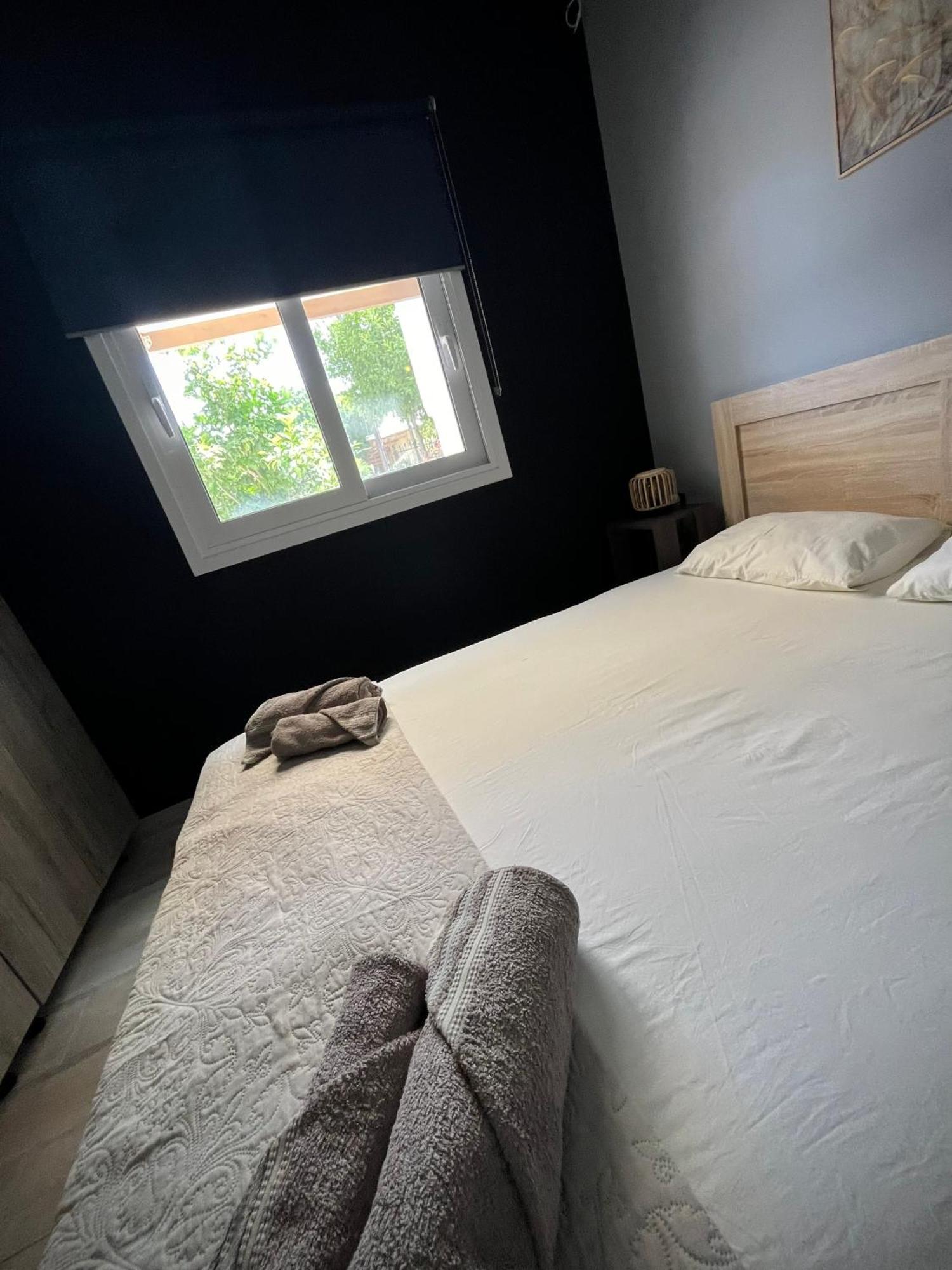 Joannas Airport Luxury Rooms Артеміда Екстер'єр фото